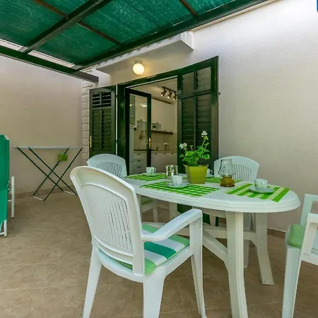 Apartment Meira *